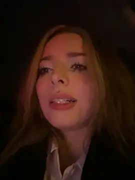 LoraaDoll online show from November 8, 2025, 2:50 pm