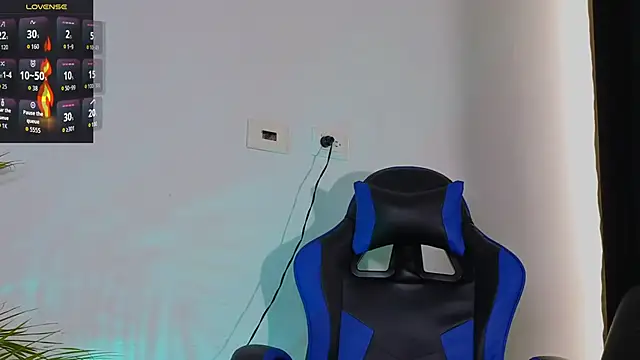 EdwardRoss  online show from November 7, 2025, 9:26 pm