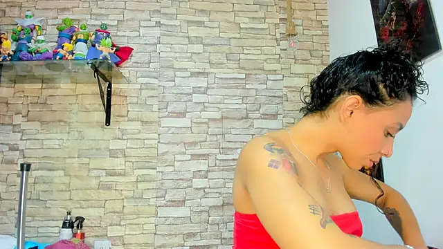 kaiagerbes3 online show from November 14, 2025, 11:57 pm