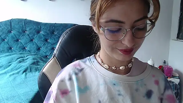 Kate lorens9 online show from April 9, 2026, 2:22 pm