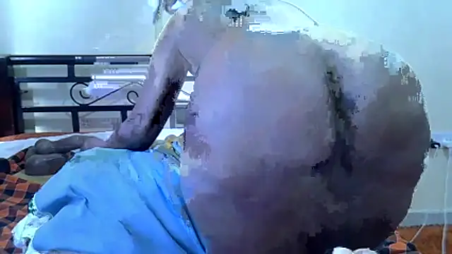 sweet darlli online show from April 3, 2026, 6:33 am