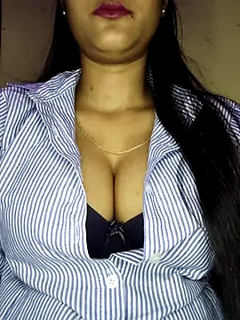 Snapshot of Karin-007 chatting on October 17, 2025, 8:55 pm Karin-007 online show from October 17, 2025, 8:55 pm