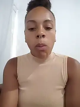 Julia Pretinha online show from January 12, 2026, 1:27 pm