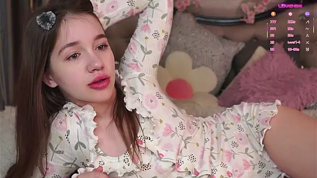 AmiLewis online show from March 8, 2026, 1:03 am