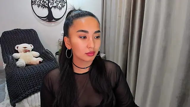 worldofkim online show from October 24, 2025, 4:58 pm