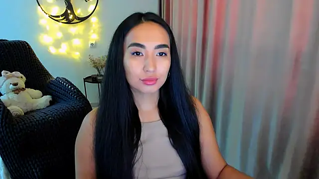 Snapshot of worldofkim chatting on February 6, 2026, 10:40 am worldofkim online show from February 6, 2026, 10:40 am