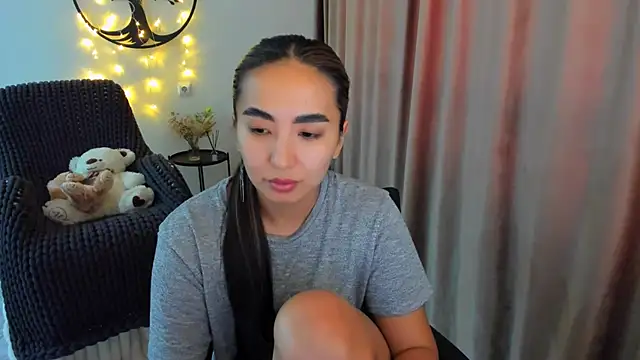 Snapshot of worldofkim chatting on February 26, 2026, 5:17 am worldofkim online show from February 26, 2026, 5:17 am