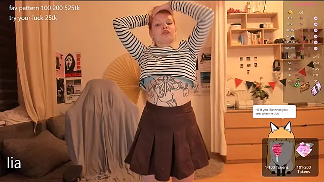 Snapshot of lil_lia chatting on September 25, 2025, 8:56 pm lil lia online show from September 25, 2025, 8:56 pm