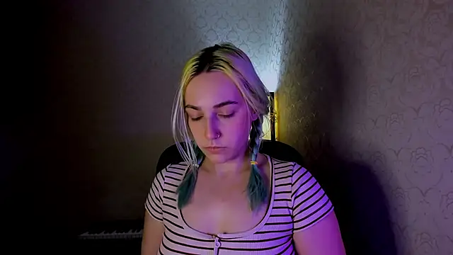 coraline meow online show from December 5, 2024, 4:23 pm