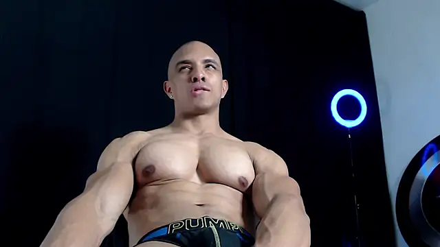 Antonywebb94 online show from March 13, 2025, 7:06 pm