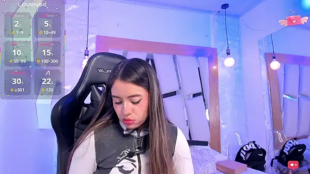 ary cooper  online show from October 23, 2025, 12:37 pm