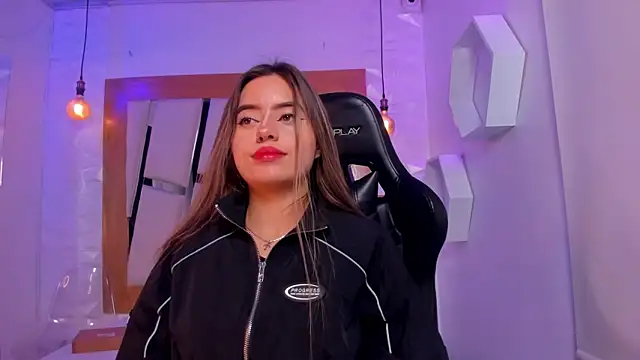 ary cooper  online show from November 6, 2025, 12:28 pm