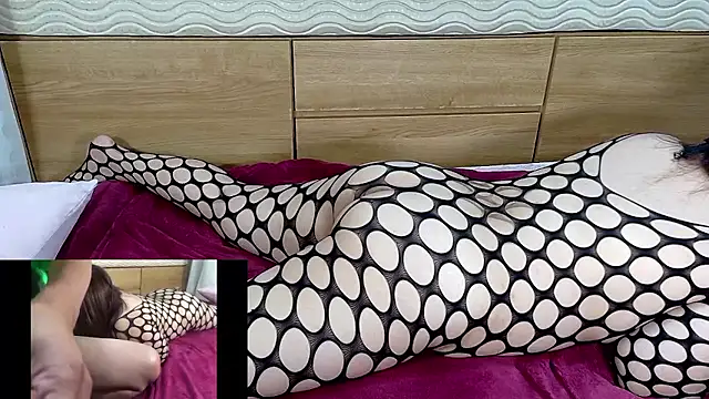 mini 69 online show from November 15, 2025, 7:38 am