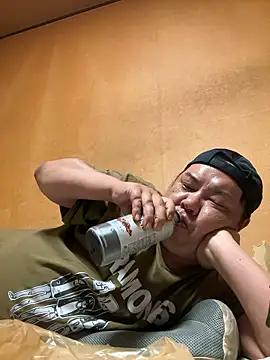 Snapshot of punk0805 chatting on September 16, 2025, 1:01 pm punk0805 online show from September 16, 2025, 1:01 pm