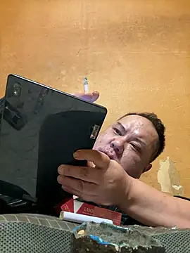 Snapshot of punk0805 chatting on October 20, 2025, 11:54 am punk0805 online show from October 20, 2025, 11:54 am