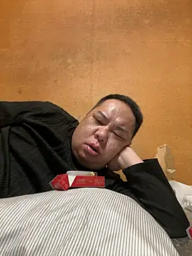 punk0805 online show from April 3, 2026, 1:42 pm