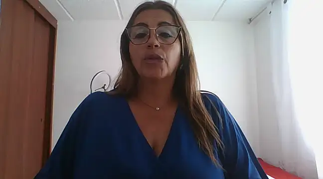 Snapshot of RossanaLionheart chatting on February 25, 2025, 7:47 pm RossanaLionheart online show from February 25, 2025, 7:47 pm