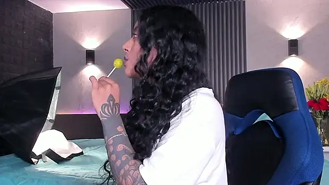 Snapshot of magic_marg chatting on January 16, 2026, 10:25 pm magic marg online show from January 16, 2026, 10:25 pm