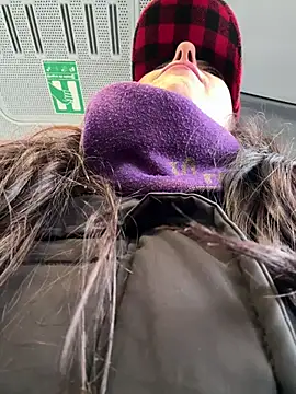 eveangelll online show from February 6, 2025, 8:50 am