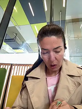 eveangelll online show from April 13, 2026, 7:36 am