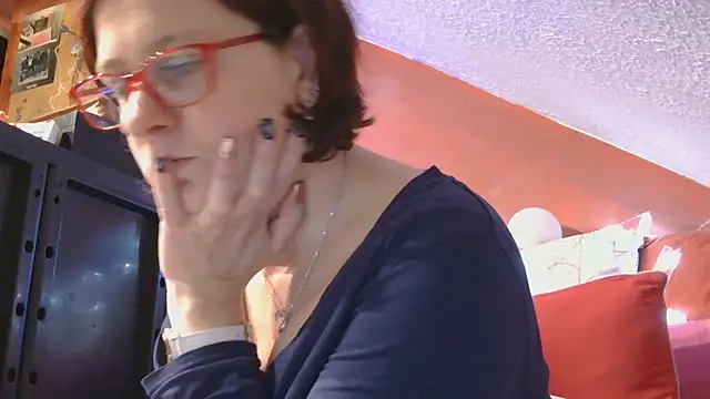 lanax online show from November 6, 2025, 1:23 pm