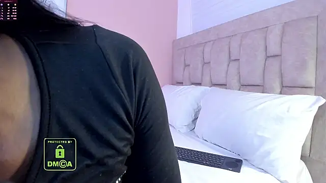 Snapshot of scarlet_darling26 chatting on March 23, 2025, 12:47 am scarlet darling26 online show from March 23, 2025, 12:47 am