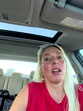 Glamazonx online show from September 9, 2025, 1:43 pm