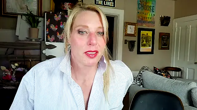 Glamazonx online show from April 28, 2026, 7:08 pm