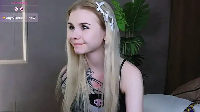 Britney Lynch online show from February 23, 2025, 12:51 am