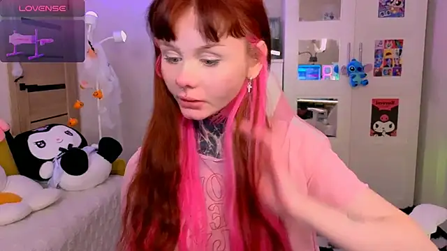 Britney Lynch online show from November 3, 2025, 8:54 pm