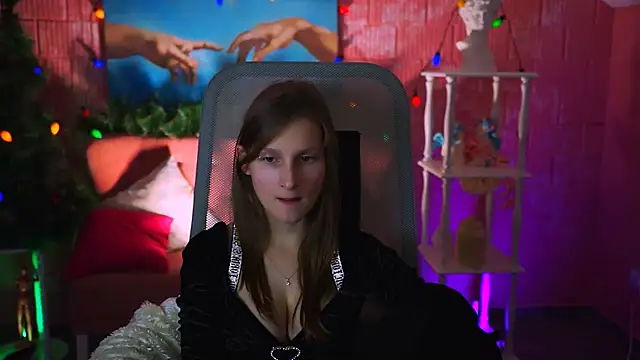 EllaHorton online show from January 3, 2025, 3:01 pm