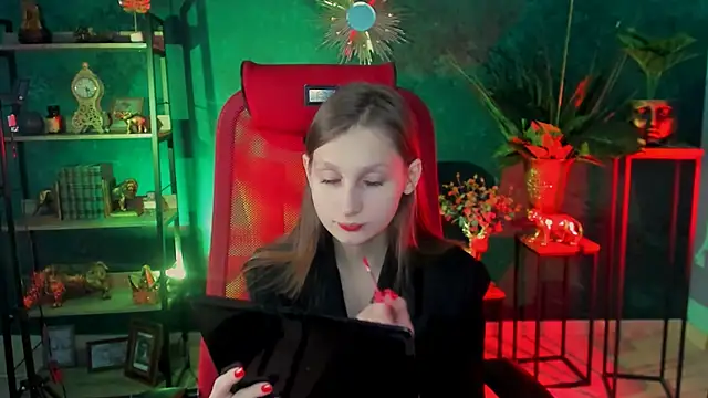 EllaHorton online show from February 28, 2025, 12:31 pm