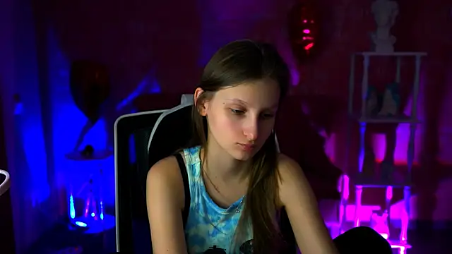 EllaHorton online show from March 15, 2025, 7:09 am