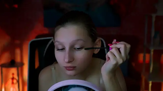 EllaHorton online show from March 23, 2025, 5:43 am