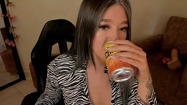 kat apple online show from April 7, 2026, 10:09 pm