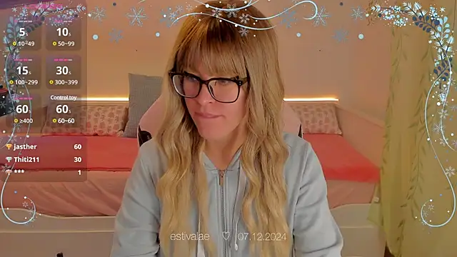 estivalae online show from December 7, 2024, 2:13 pm