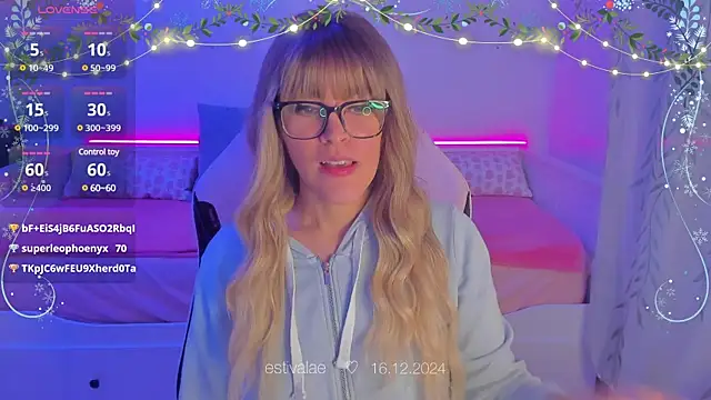 estivalae online show from December 16, 2024, 7:32 pm