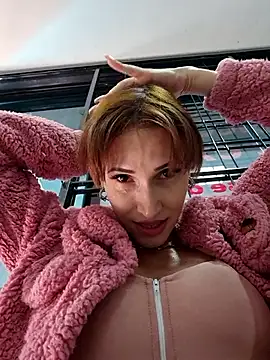 Irresistible24 online show from December 20, 2025, 11:50 am