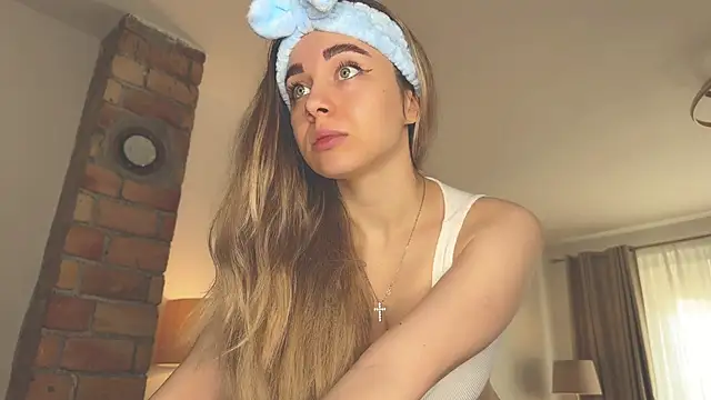 Snapshot of hotexclusive_ chatting on December 2, 2024, 6:52 am hotexclusive  online show from December 2, 2024, 6:52 am