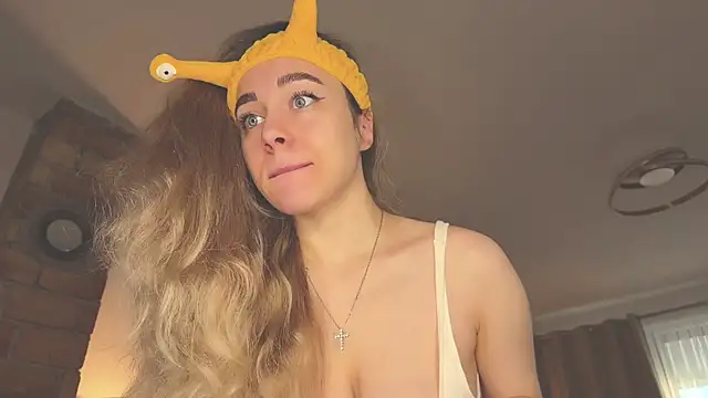 Snapshot of hotexclusive_ chatting on December 3, 2024, 6:48 am hotexclusive  online show from December 3, 2024, 6:48 am