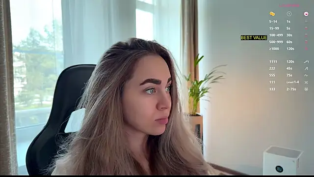 Snapshot of hotexclusive_ chatting on October 3, 2025, 7:49 am hotexclusive  online show from October 3, 2025, 7:49 am