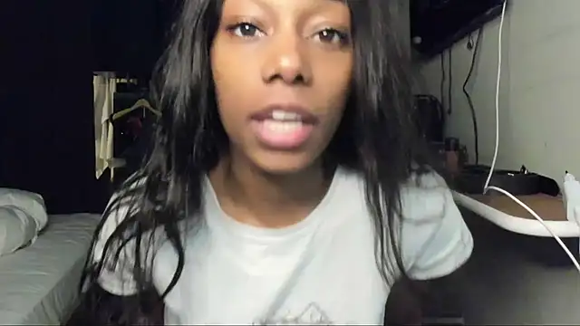 smileybabe online show from February 15, 2025, 9:16 am