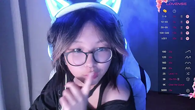 maydaykimmy online show from October 3, 2025, 9:23 pm