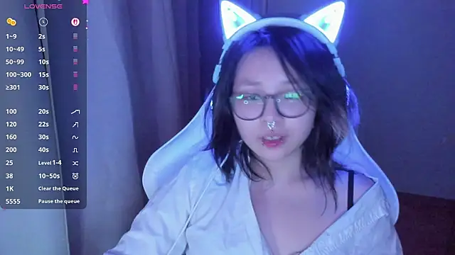 maydaykimmy online show from March 26, 2026, 9:09 pm