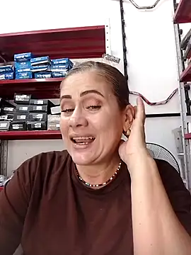 sophiahunt286 online show from January 7, 2026, 2:41 pm