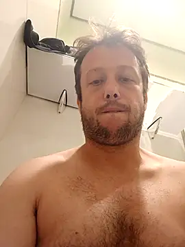 Snapshot of LELUZ88 chatting on March 4, 2026, 7:31 pm LELUZ88 online show from March 4, 2026, 7:31 pm