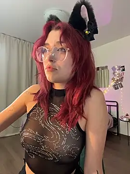 Snapshot of Evangeline_Lawrence_ chatting on November 5, 2025, 5:46 pm Evangeline Lawrence online show from November 5, 2025, 5:46 pm