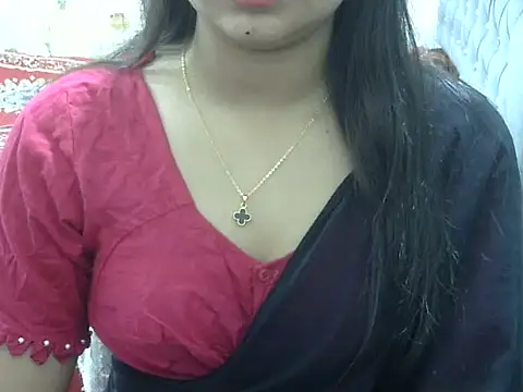 Horny desigirl online show from March 12, 2026, 6:58 pm