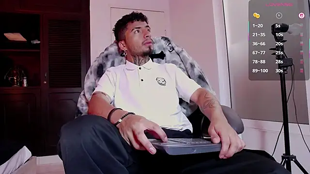 JuanCamiilo 66 online show from February 20, 2026, 12:38 pm