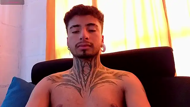JuanCamiilo 66 online show from May 19, 2026, 6:58 pm